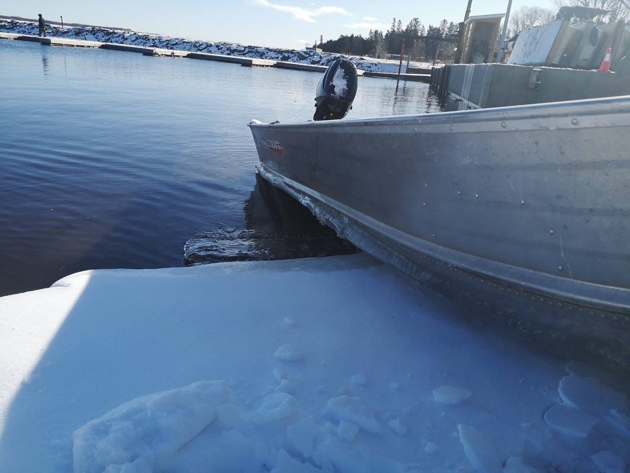 Boat ice