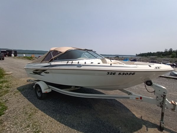 18ft 2001 Searay $15,200 18ft 2001 Searay $15,200