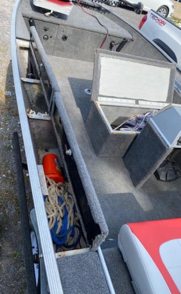 1988 Sea Nymph fishing boat